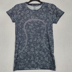 Lululemon Shirt Womens 8 Gray Swiftly Tech Short Sleeve Seamless Camo Running